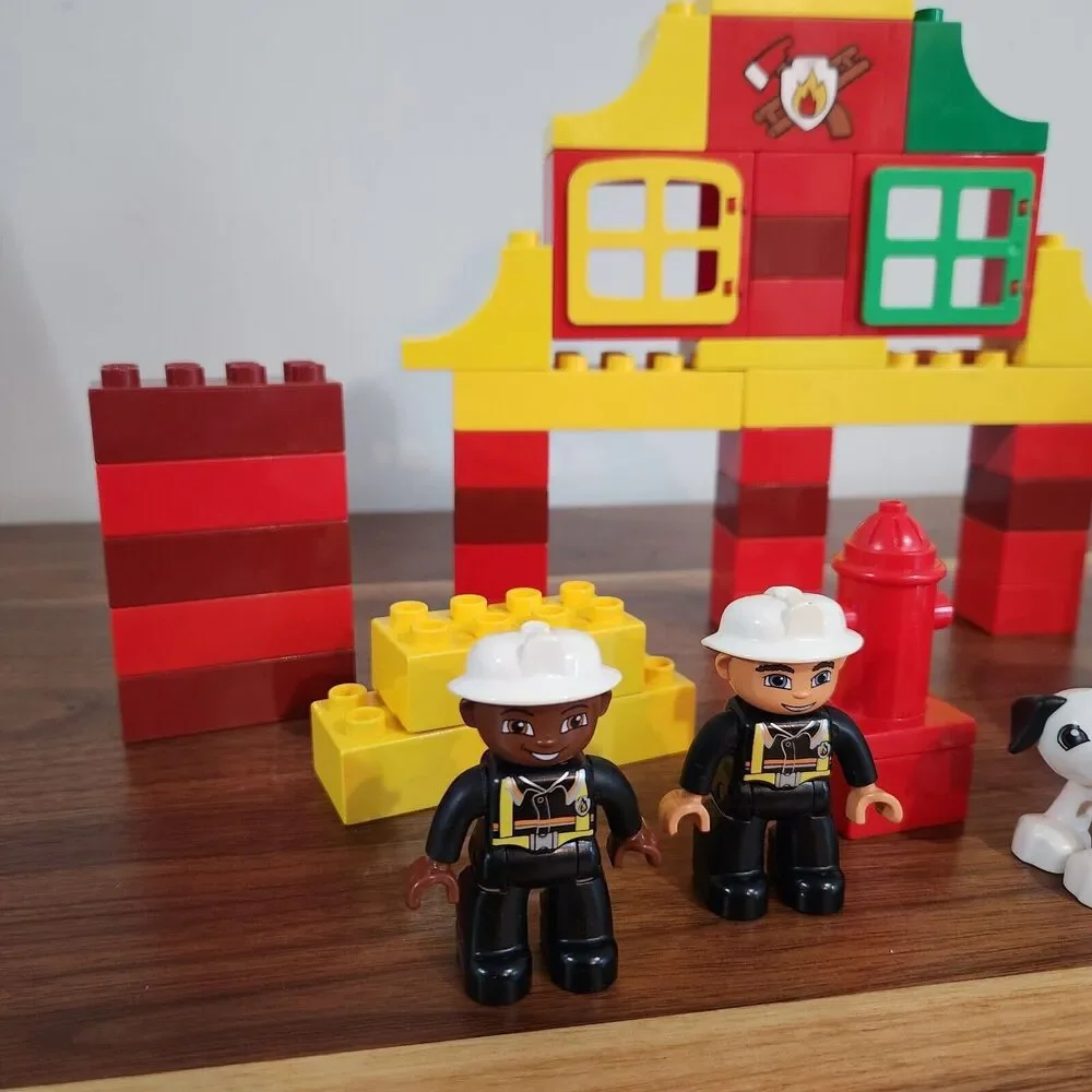 Lego Duplo My First Fire Station Set 6138 Firefighters Dalmatian Incomplete